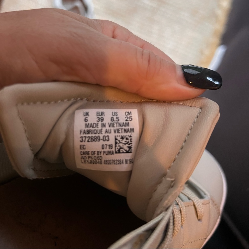 Sneakers-Comfy! - Picture 3 of 6